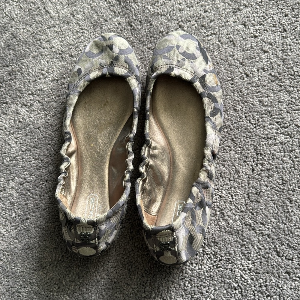 Grey Coach Pattern Flats - Picture 2 of 5
